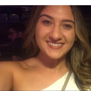 Meet your Posher, Celina